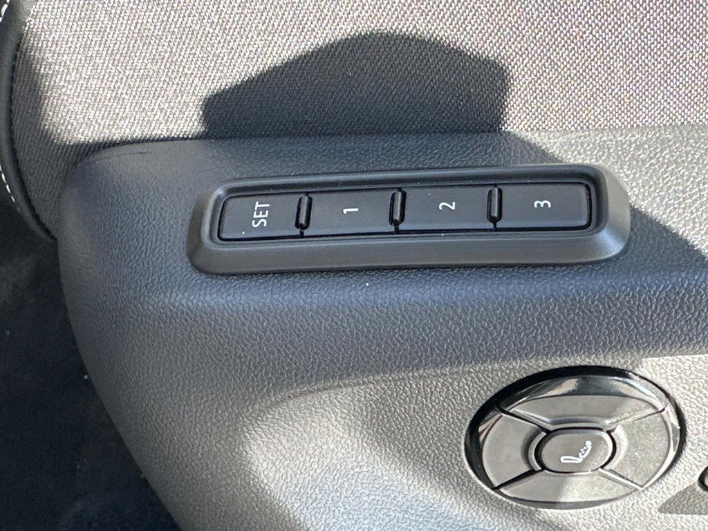 2026 Volkswagen Tiguan 2.0T SEL R-Line Turbo 4MOTION