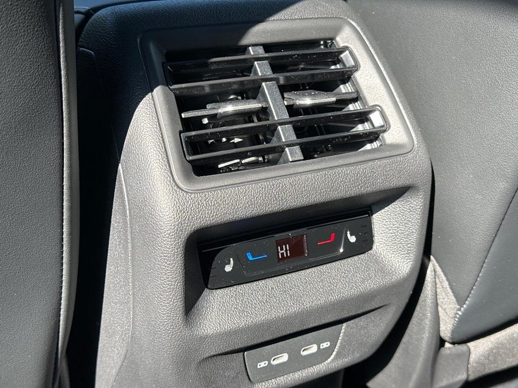 2026 Volkswagen Tiguan 2.0T SEL R-Line Turbo 4MOTION