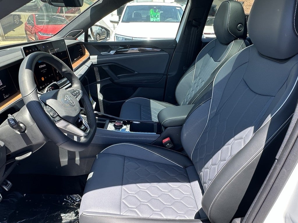 2026 Volkswagen Tiguan 2.0T SEL R-Line Turbo 4MOTION
