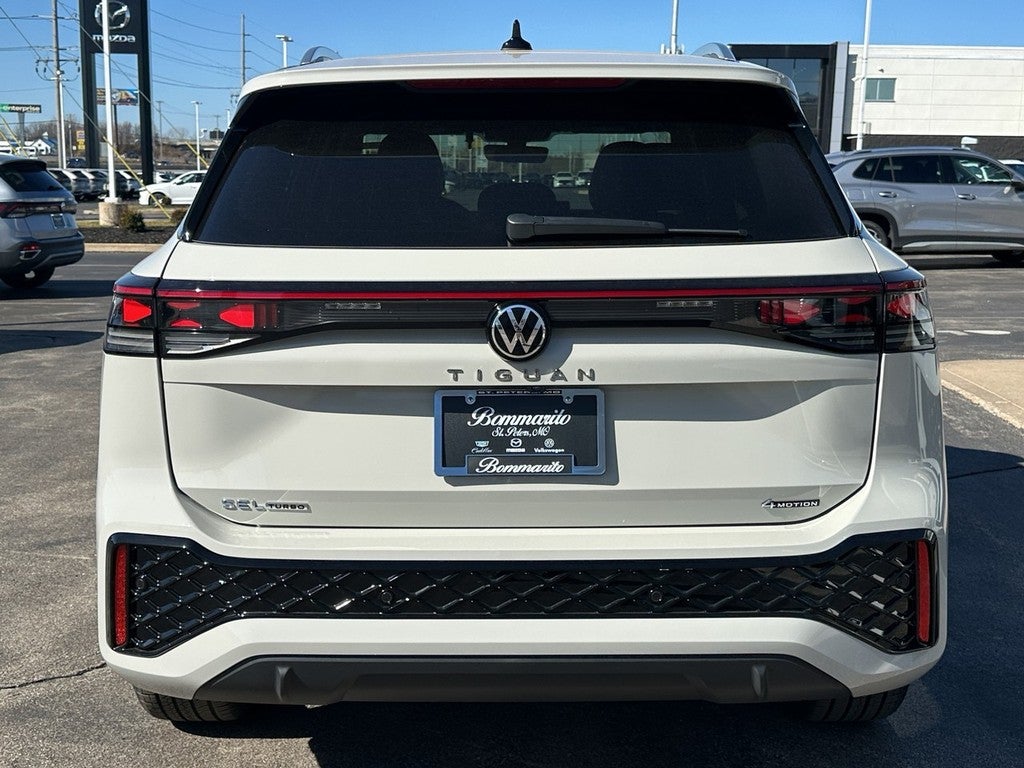2026 Volkswagen Tiguan 2.0T SEL R-Line Turbo 4MOTION