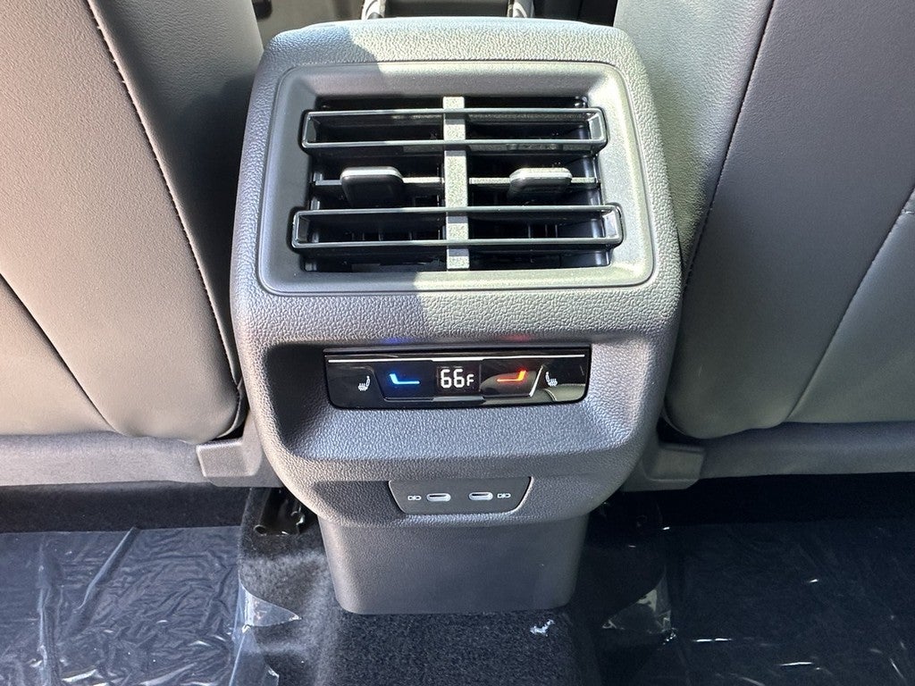 2026 Volkswagen Tiguan 2.0T SEL R-Line Turbo 4MOTION