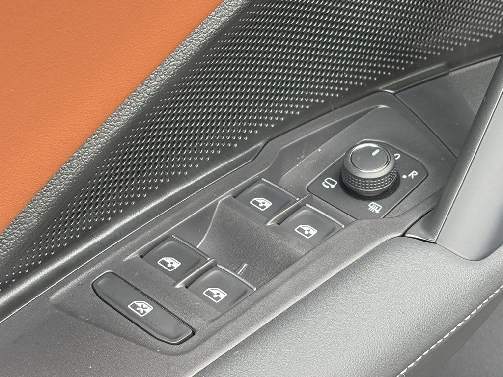 2026 Volkswagen Tiguan 2.0T SEL R-Line Turbo 4MOTION