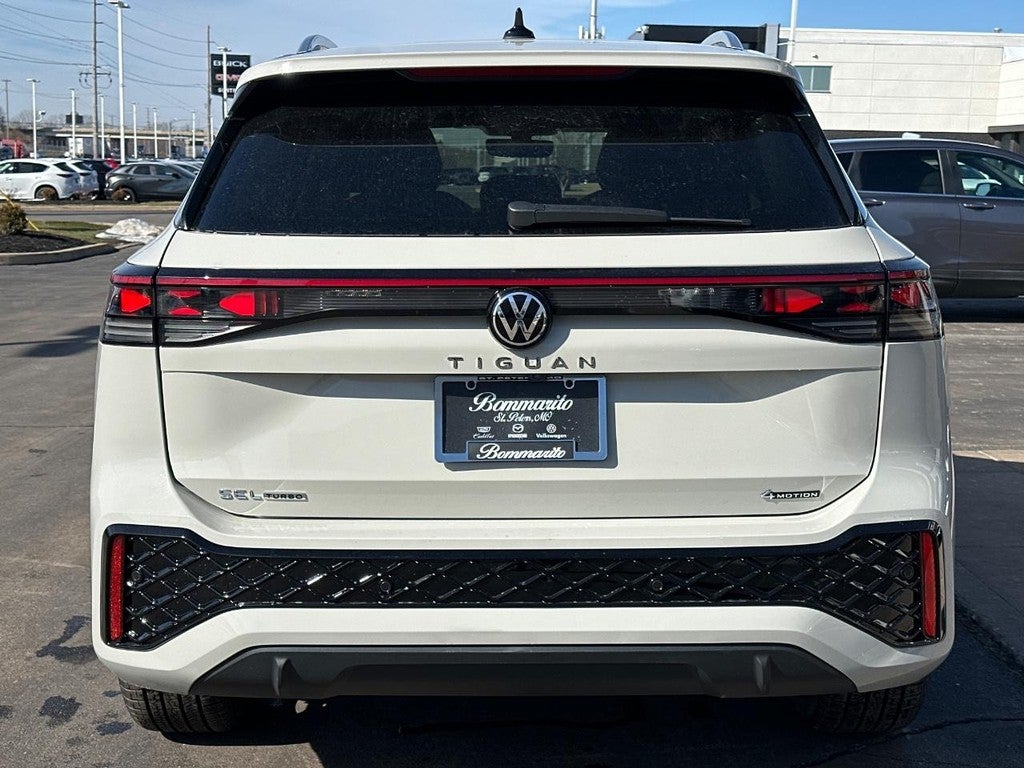 2026 Volkswagen Tiguan 2.0T SEL R-Line Turbo 4MOTION