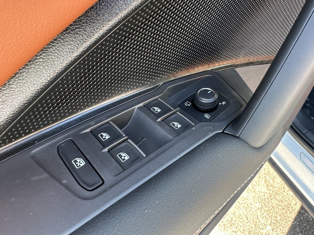 2026 Volkswagen Tiguan 2.0T SEL R-Line Turbo 4MOTION