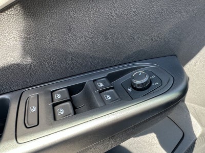 2025 Volkswagen Taos SE 4MOTION