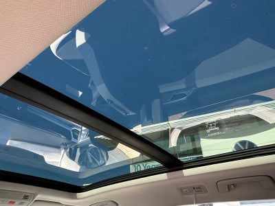 2025 Volkswagen Taos SE 4MOTION