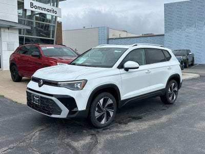 2025 Volkswagen Taos SE 4MOTION