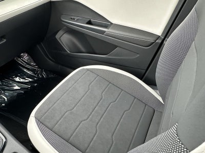 2025 Volkswagen Taos SE 4MOTION