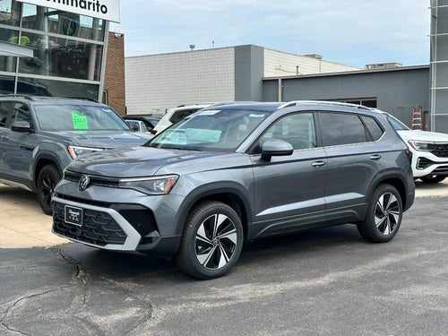 2025 Volkswagen Taos SE 4MOTION