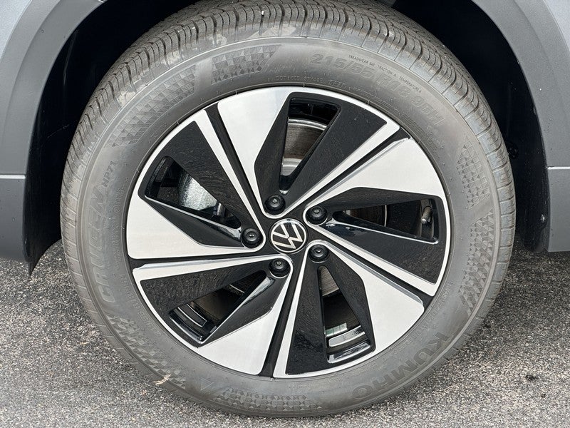 2025 Volkswagen Taos SE 4MOTION