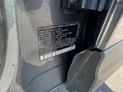 2025 Volkswagen Taos SE 4MOTION