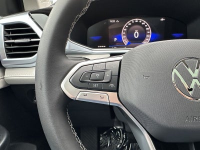 2025 Volkswagen Taos SE 4MOTION