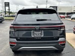 2025 Volkswagen Taos SE 4MOTION