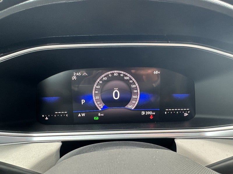 2025 Volkswagen Taos SE 4MOTION