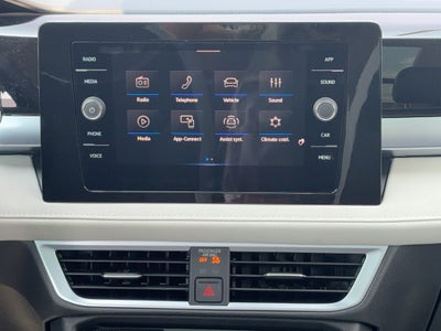 2026 Volkswagen Taos SE 4MOTION