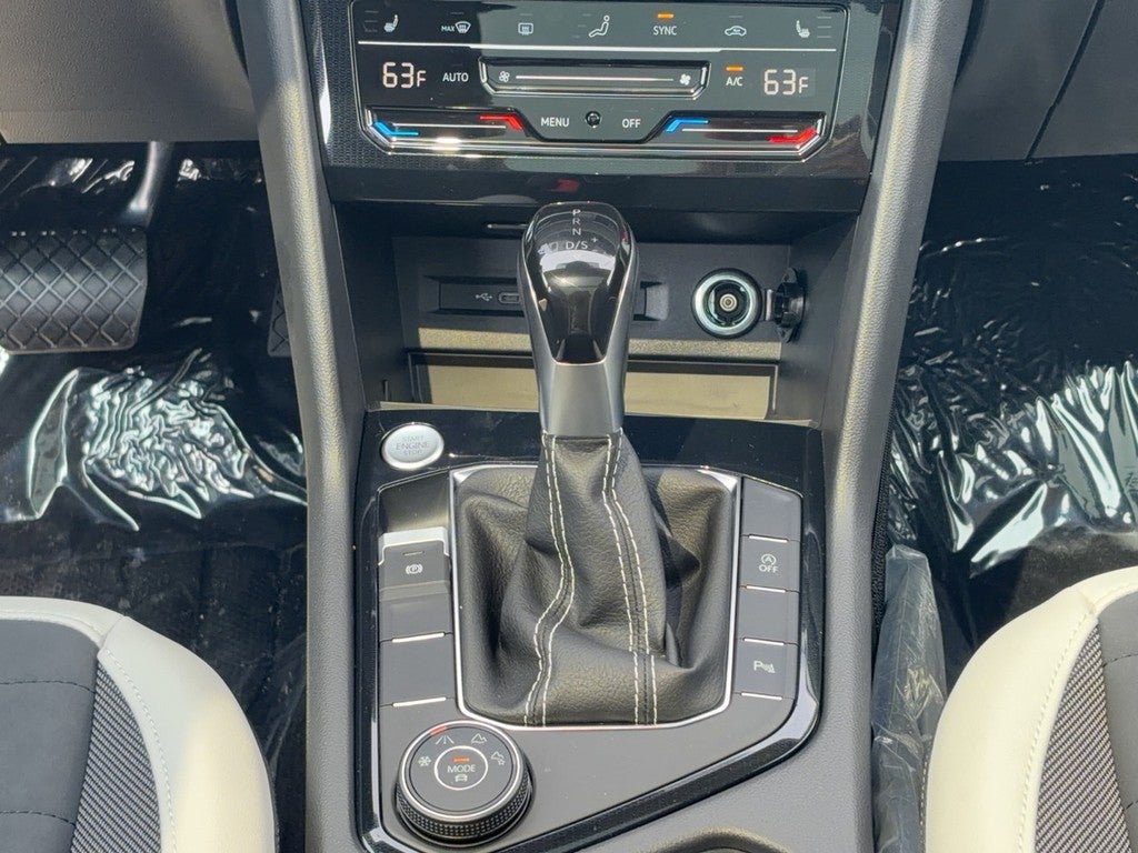 2026 Volkswagen Taos SE 4MOTION
