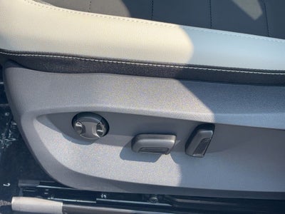 2026 Volkswagen Taos SE 4MOTION