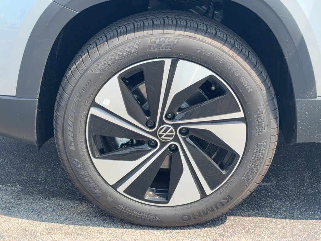 2026 Volkswagen Taos SE 4MOTION