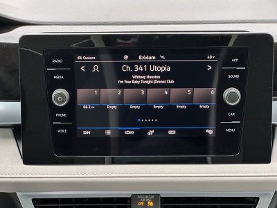 2025 Volkswagen Taos SE 4MOTION