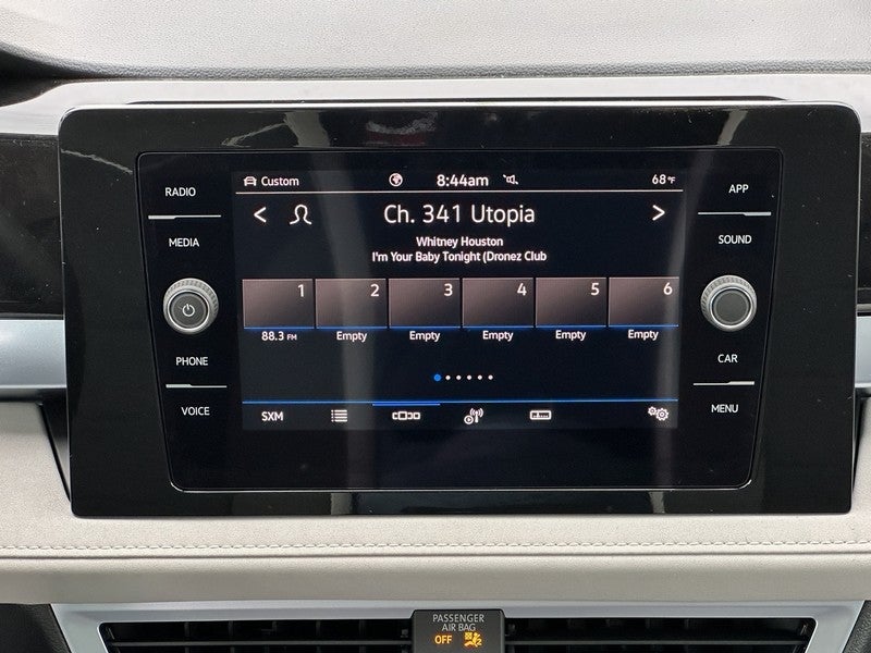 2025 Volkswagen Taos SE 4MOTION