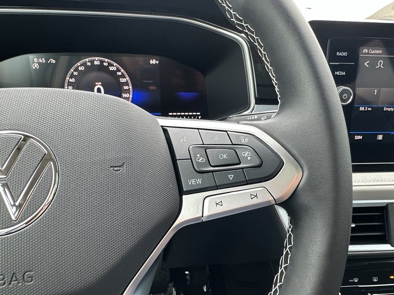 2025 Volkswagen Taos SE 4MOTION