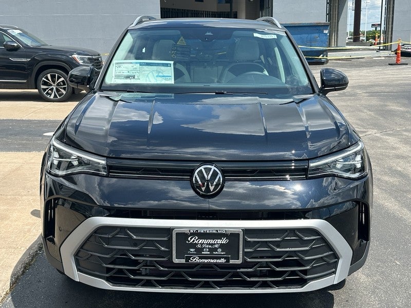 2025 Volkswagen Taos SE 4MOTION