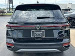 2025 Volkswagen Taos SE 4MOTION