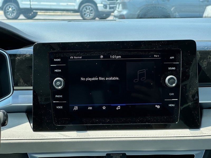 2025 Volkswagen Taos SE 4MOTION