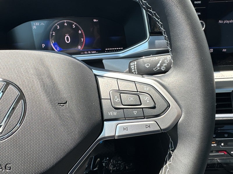 2025 Volkswagen Taos SE 4MOTION