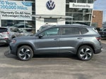 2025 Volkswagen Taos SE 4MOTION