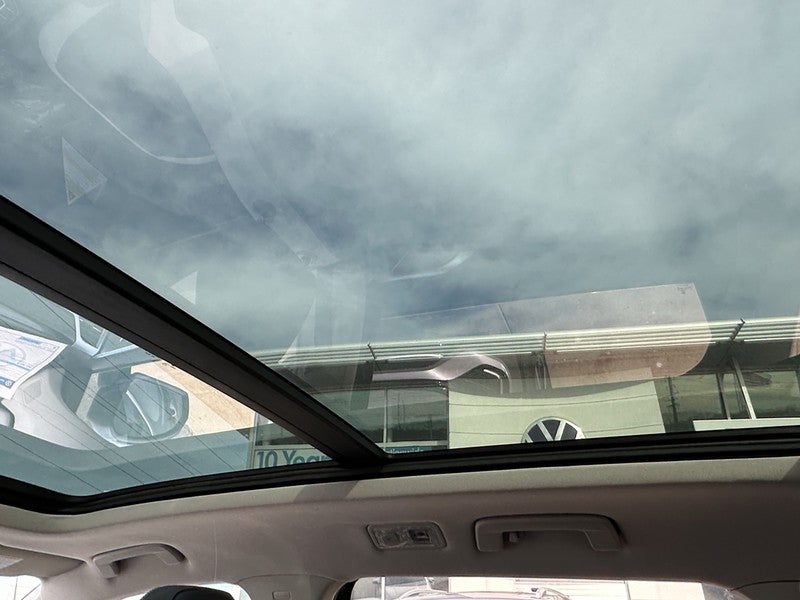 2025 Volkswagen Taos SE 4MOTION