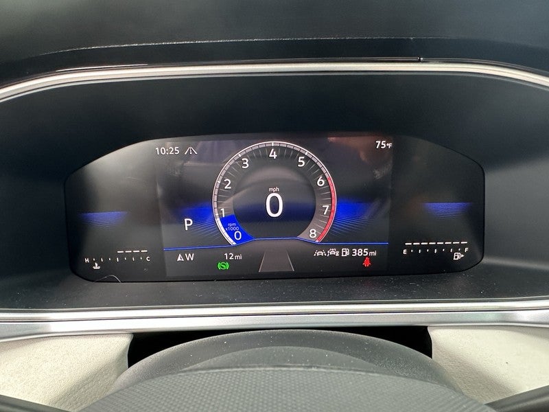 2025 Volkswagen Taos SE 4MOTION