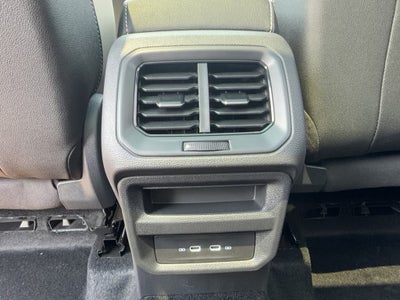 2026 Volkswagen Taos SE 4MOTION