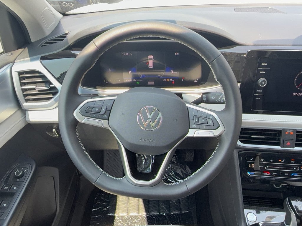 2026 Volkswagen Taos SE 4MOTION