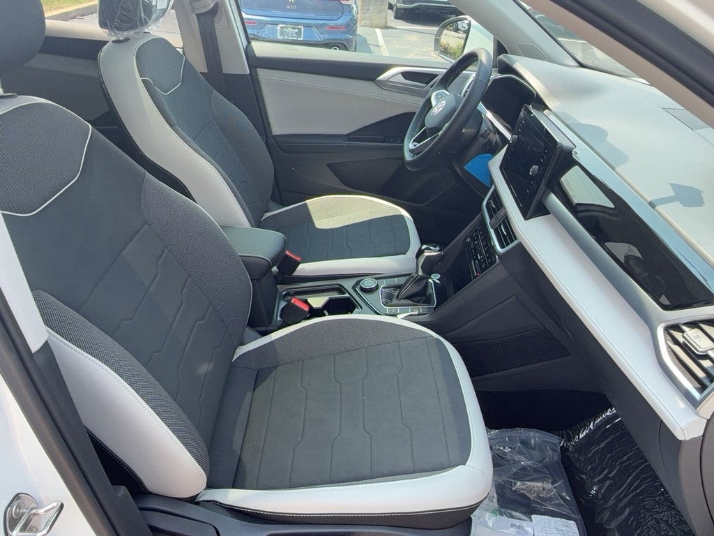 2026 Volkswagen Taos SE 4MOTION