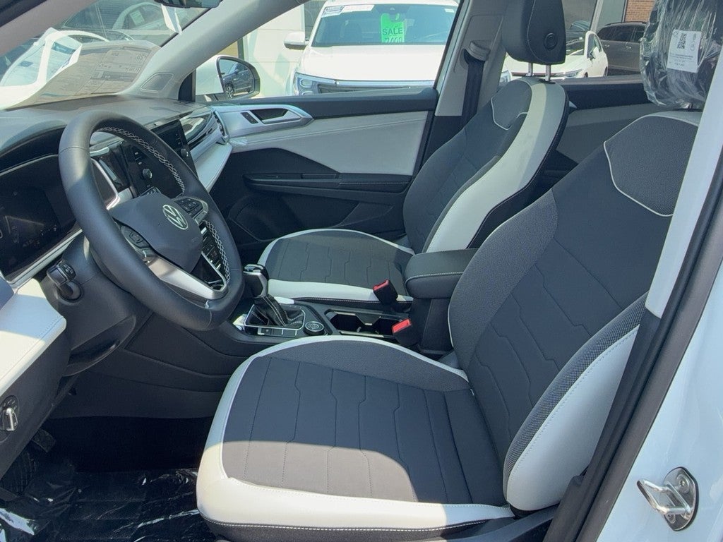 2026 Volkswagen Taos SE 4MOTION