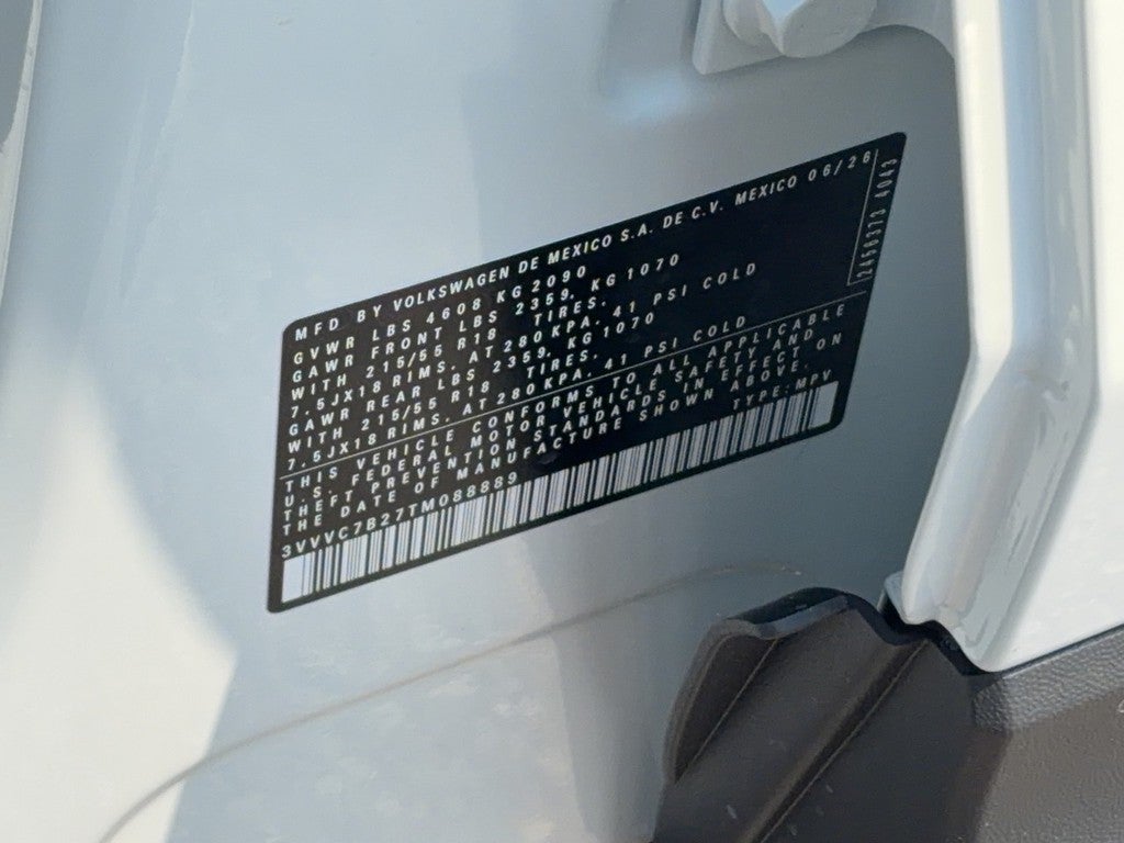 2026 Volkswagen Taos SE 4MOTION