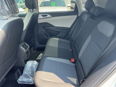 2026 Volkswagen Taos SE 4MOTION