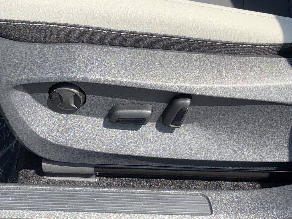 2026 Volkswagen Taos SE 4MOTION