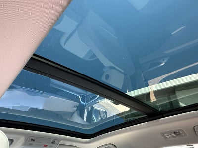 2025 Volkswagen Taos SE 4MOTION