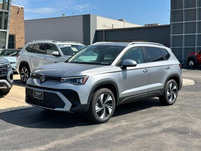 2025 Volkswagen Taos SE 4MOTION