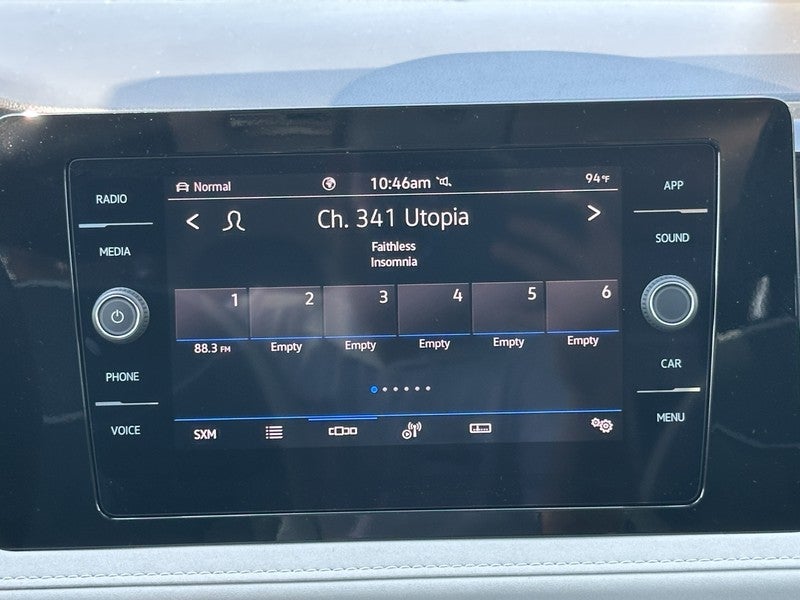 2025 Volkswagen Taos SE 4MOTION