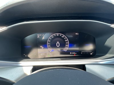 2025 Volkswagen Taos SE 4MOTION