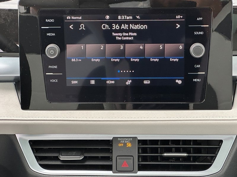 2025 Volkswagen Taos SE 4MOTION