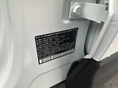 2025 Volkswagen Taos SE 4MOTION