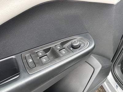 2025 Volkswagen Taos SE 4MOTION