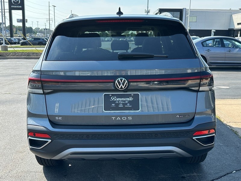 2025 Volkswagen Taos SE 4MOTION