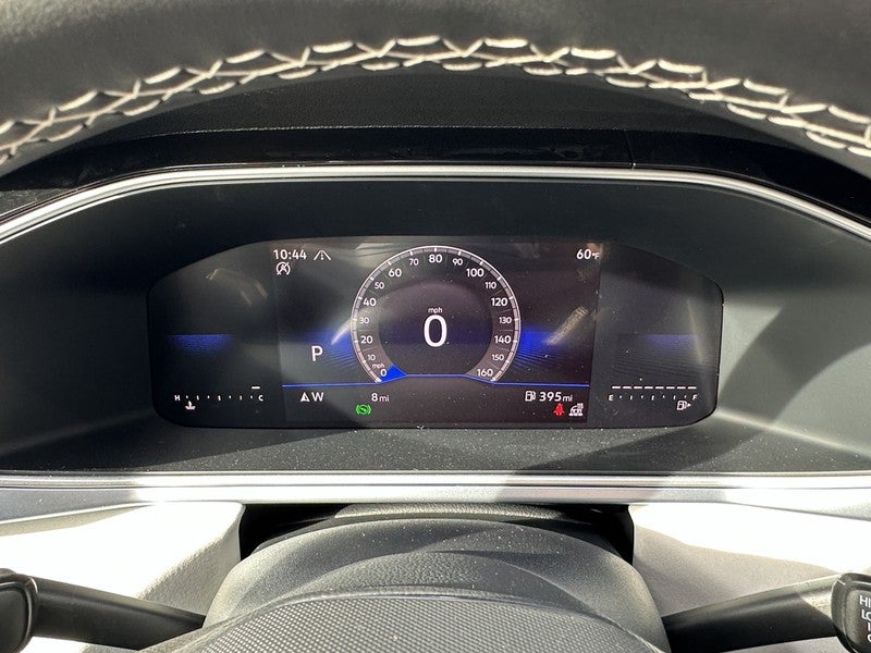 2025 Volkswagen Taos SE 4MOTION