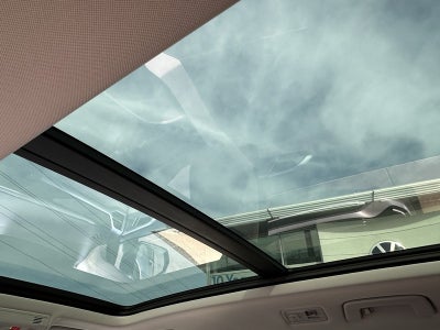 2025 Volkswagen Taos SE 4MOTION