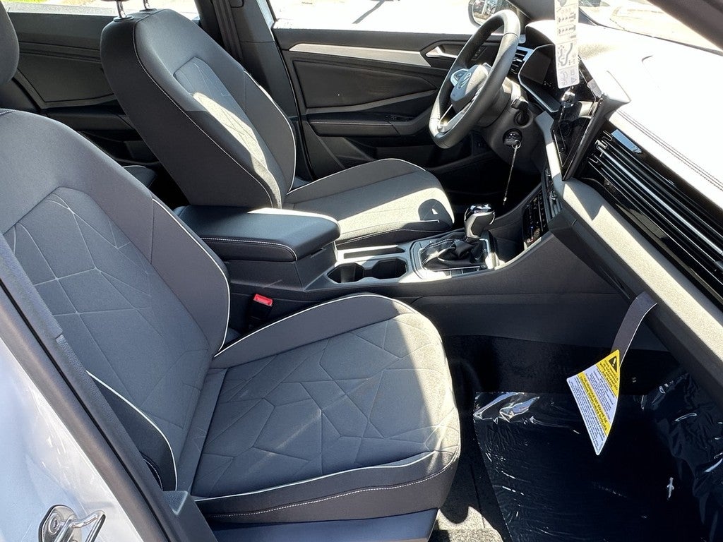 2026 Volkswagen Jetta Sport Auto